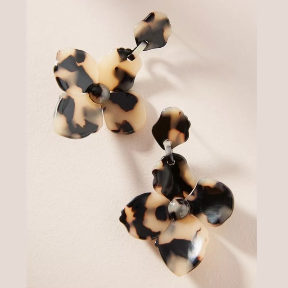 New Anthro Zenzii Flower Drop Resin Earrings